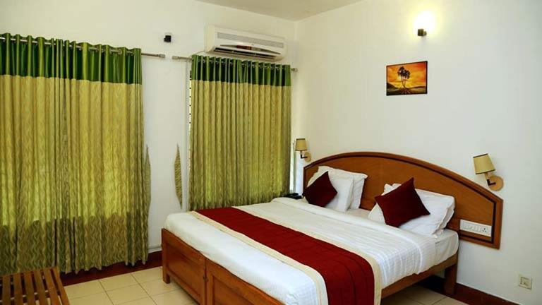 Ktdc Tamarind, Mannarkkad Hotel Alanallur ภายนอก รูปภาพ